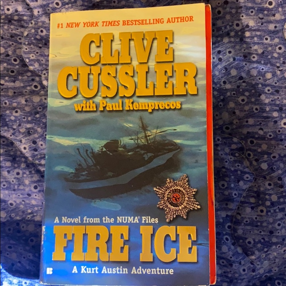 Clive Cussler . Fire Ice paper back book